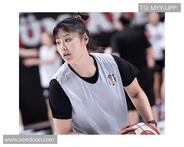 李月汝生日祝福视频缺四川球员引发国家女篮内部派系与矛盾猜测 李月汝生日祝福视频缺四川球员引发国家女篮内部派系与矛盾猜测